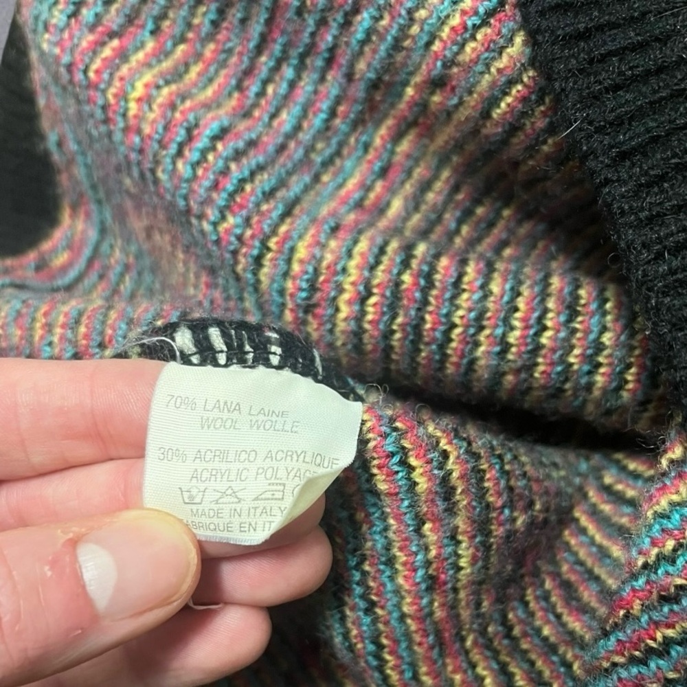 Black Pink Blue Yellow Pattern Collared Knit Swea… - image 3